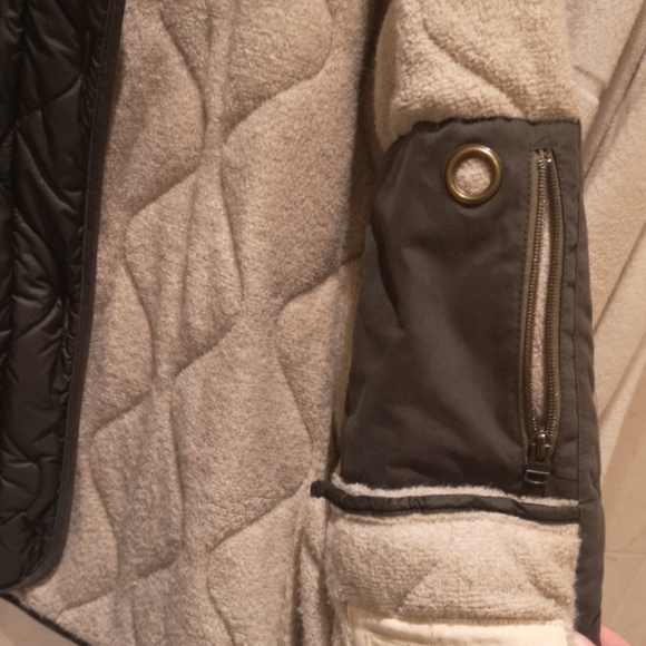 TNA Jacket - Picture 3 of 4